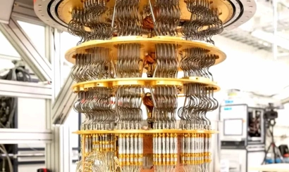 Quantum computer and mining